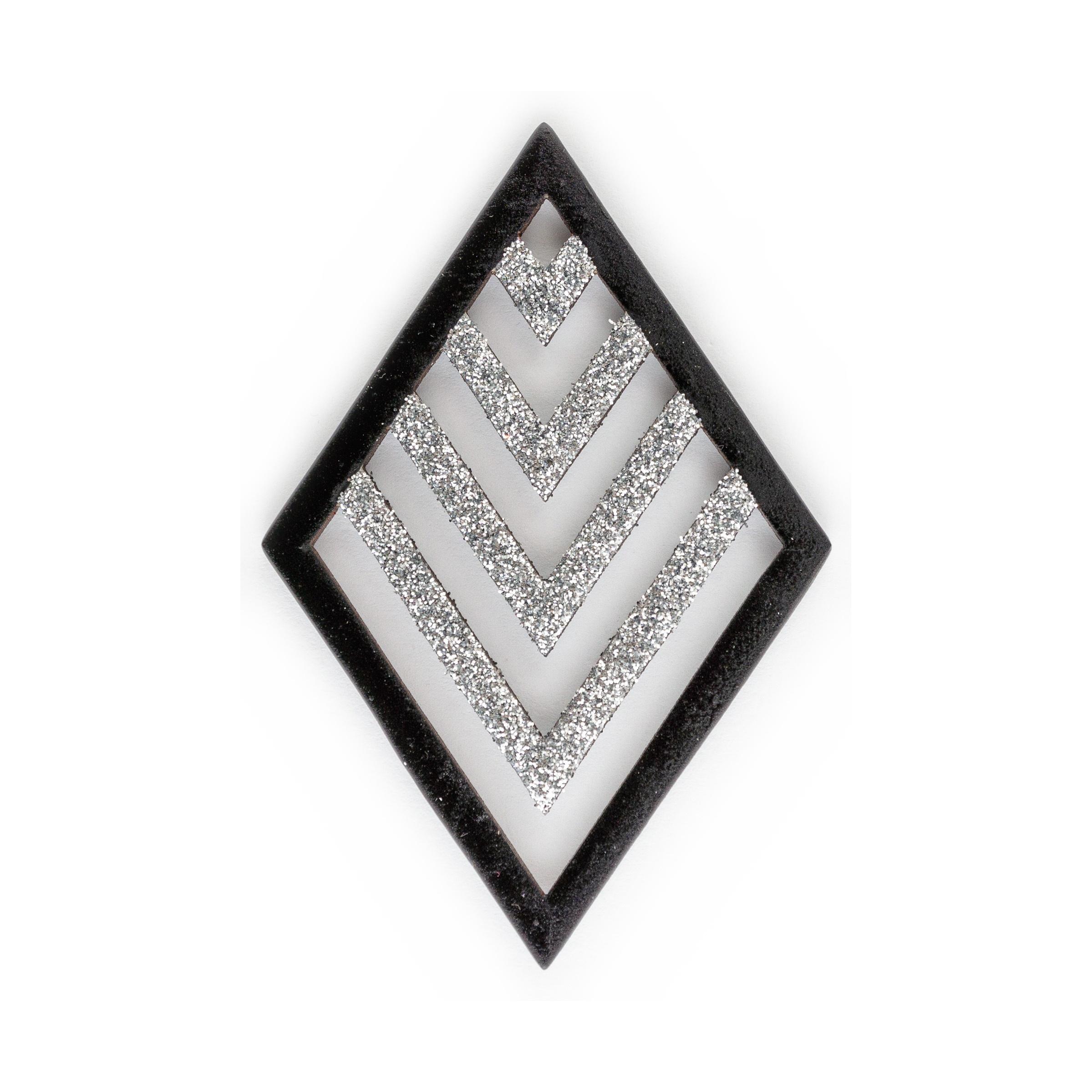 Layered Diamond Cutout - Stříbrná